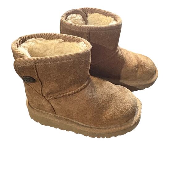 Ugg Jona Toddler Girls Suede Snap Boot - Picture 2 of 6